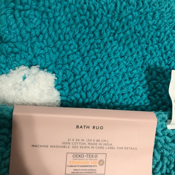 🛍🛍SOLD Kate spade ♠️ polka dot bath mats - Picture 4 of 4